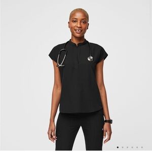 Figs Rafaela Oversized Scrub Top Black- small